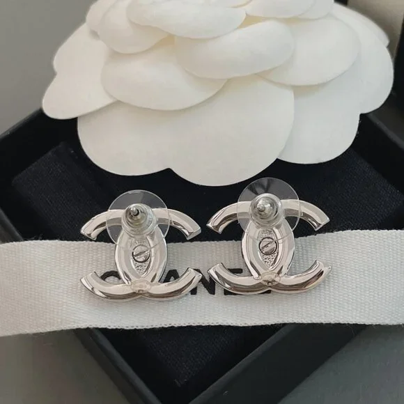 Chanel earrings - Picture 7 of 9